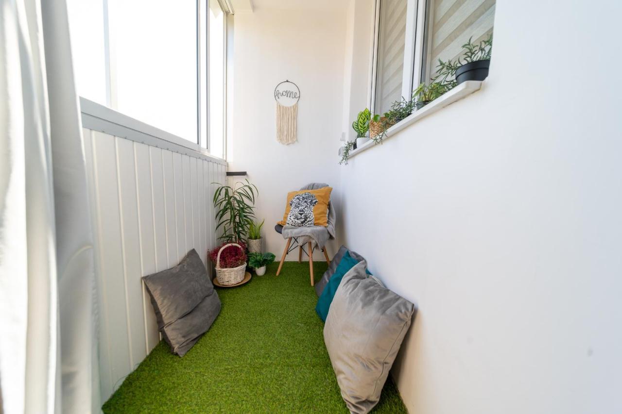 Metro Lux Home Apartment Warsawa Bagian luar foto
