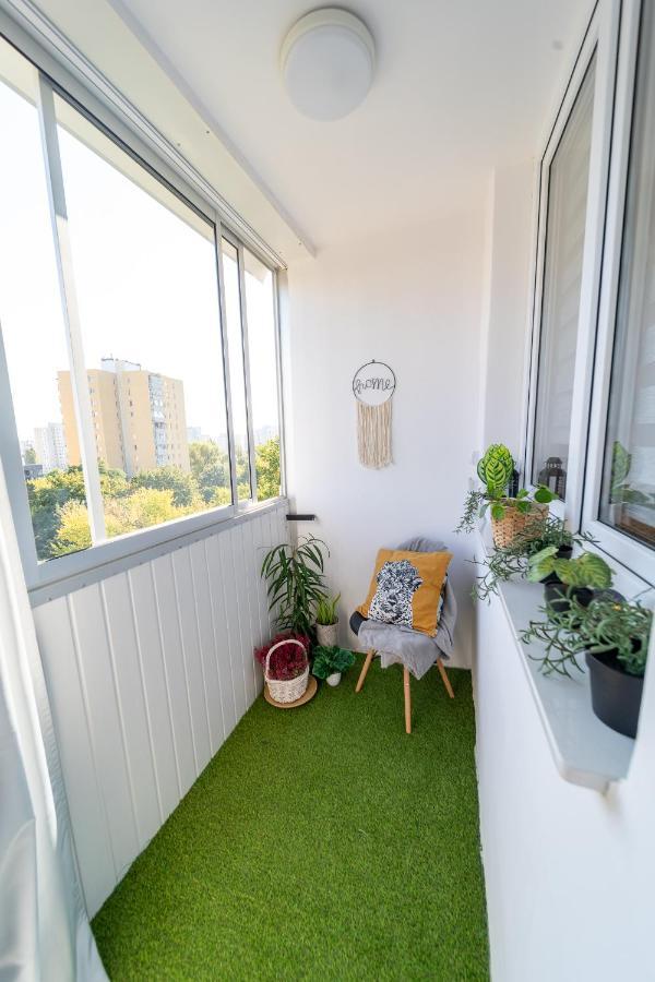 Metro Lux Home Apartment Warsawa Bagian luar foto