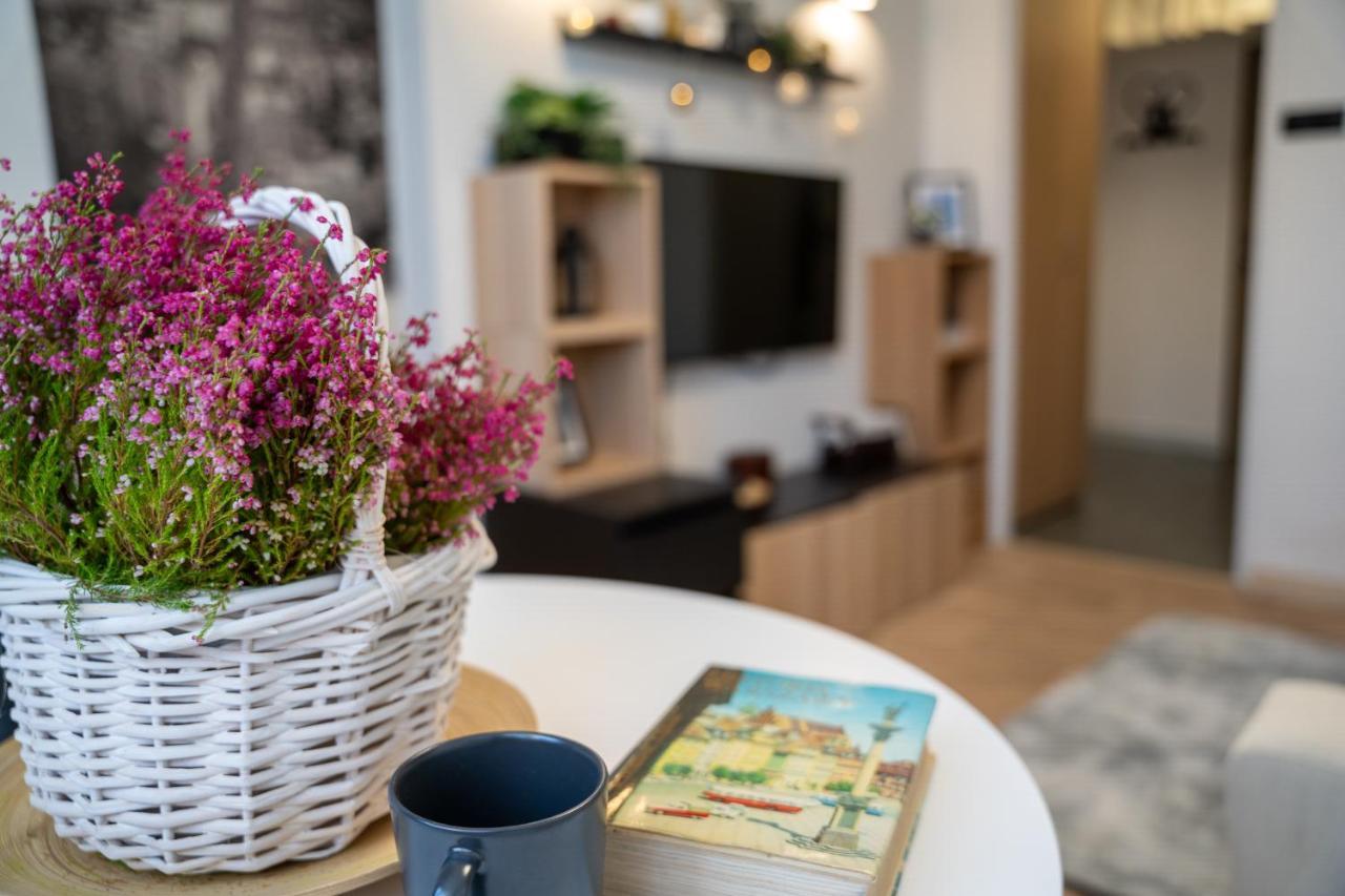 Metro Lux Home Apartment Warsawa Bagian luar foto