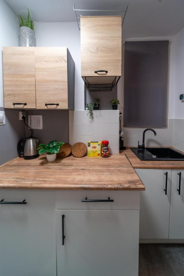 Metro Lux Home Apartment Warsawa Bagian luar foto